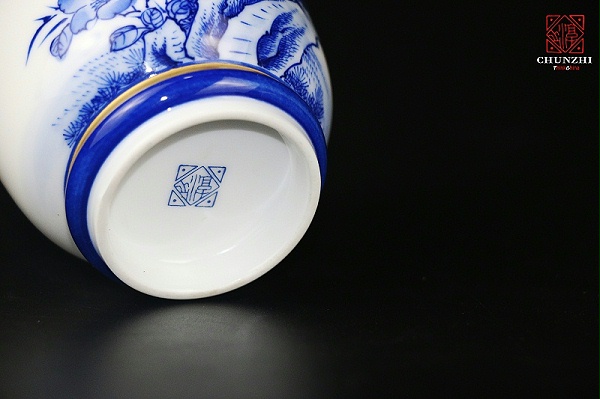 青花花鸟描金主人杯 (7) 青花花鸟描金主人杯 (7)