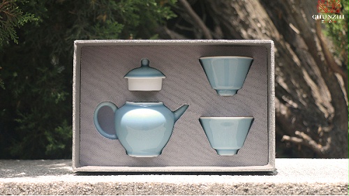 CHUNZHI®||每日一品鉴——天蓝釉