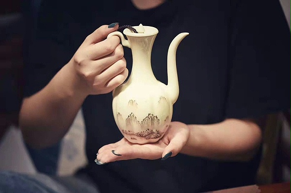 7dfc95ad3aea5e736f9a3579341727a