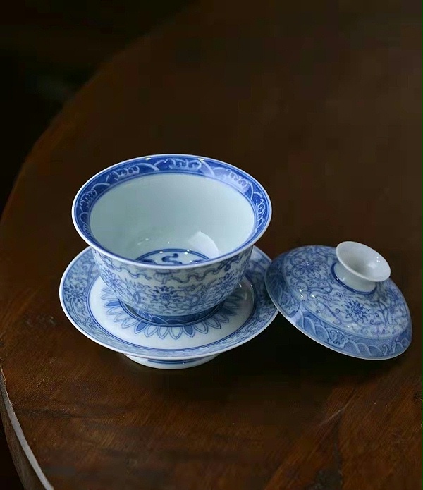 薄胎柴窑莲托八宝白描茶具套组 (4)