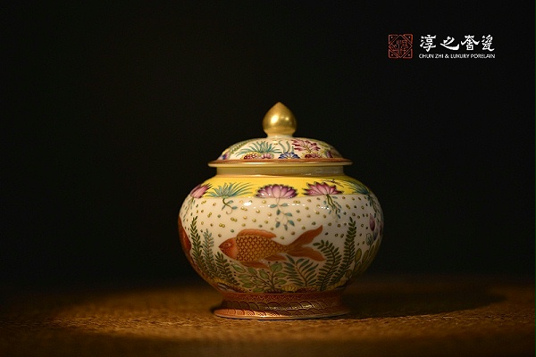 白珐琅茶叶罐