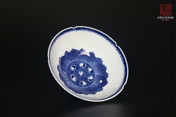 淳之青花内外画莲瓣纹茶碗