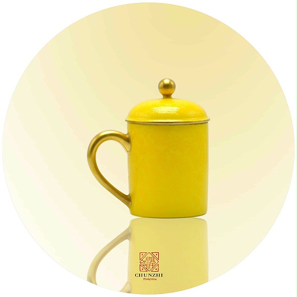 淳之手工扒花黄釉马克杯