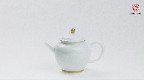 CHUNZHI®||净如孩童——淳之玉泥描金小白壶