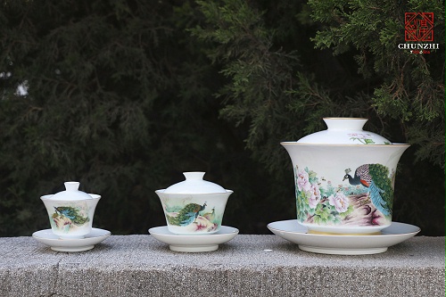 交能＆淳之 · 一周一品鉴——淳之藏瓷淳之藏瓷淳之重工孔雀盖碗三件套