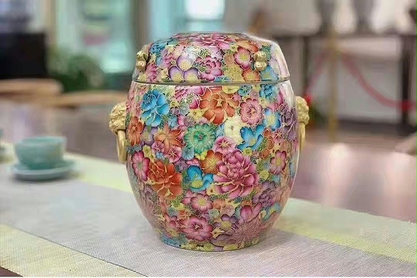 淳之描金双耳兽万花珐琅不落地大罐
