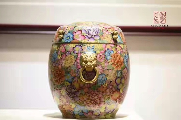 淳之描金双耳兽万花珐琅不落地大罐
