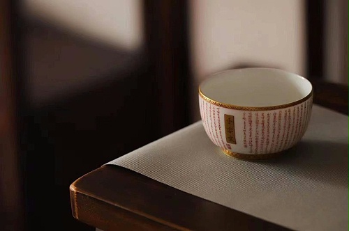 交能＆淳之 · 一周一品鉴——淳之藏瓷手写千字文主人杯