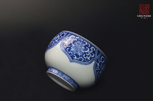 淳之手绘青花瓷圆融杯