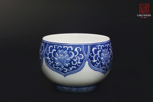 淳之手绘青花瓷圆融杯