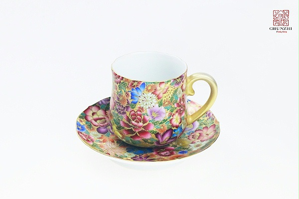 珐琅彩葵口咖啡杯