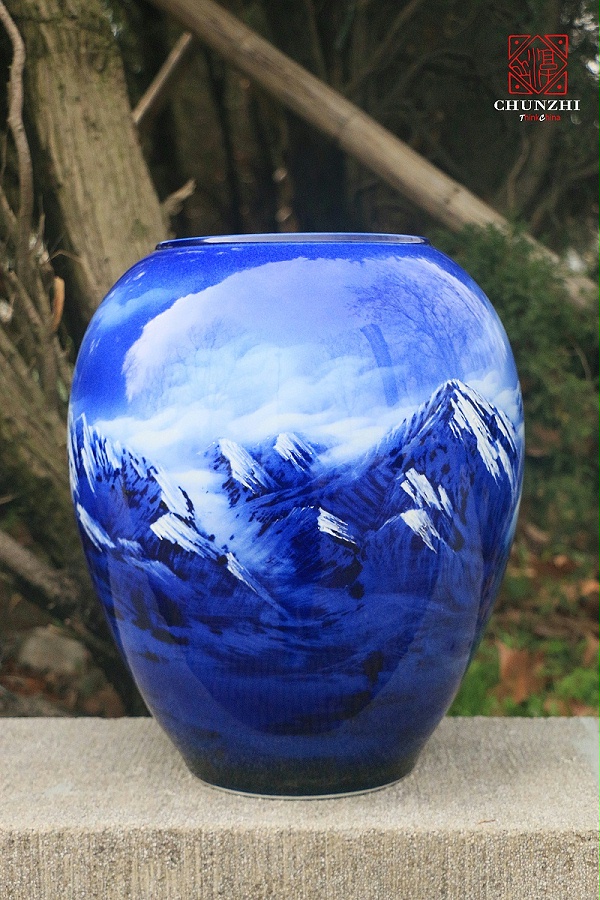 青花雾山敞口坛