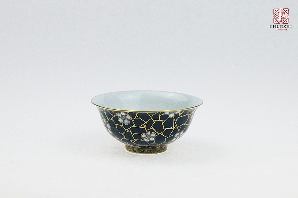 祭蓝描金冰裂纹单杯