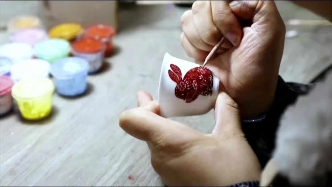 老手艺暖了冬季丨“闻香杯”是历久弥坚的岁月之礼