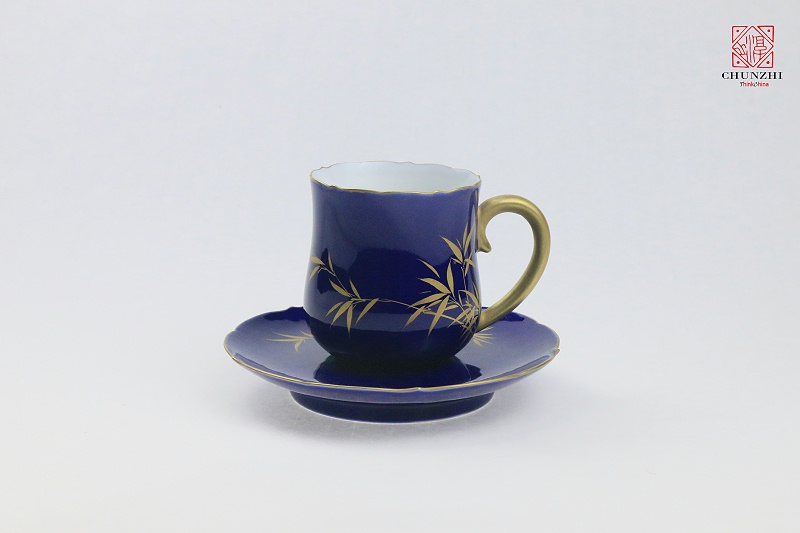 祭蓝描金竹葵口咖啡杯
