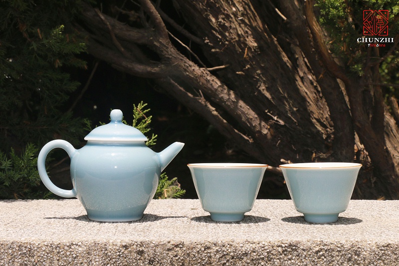 蓝天釉茶壶对杯