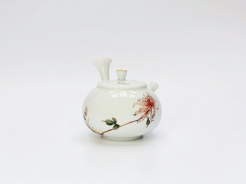 菊花侧把壶