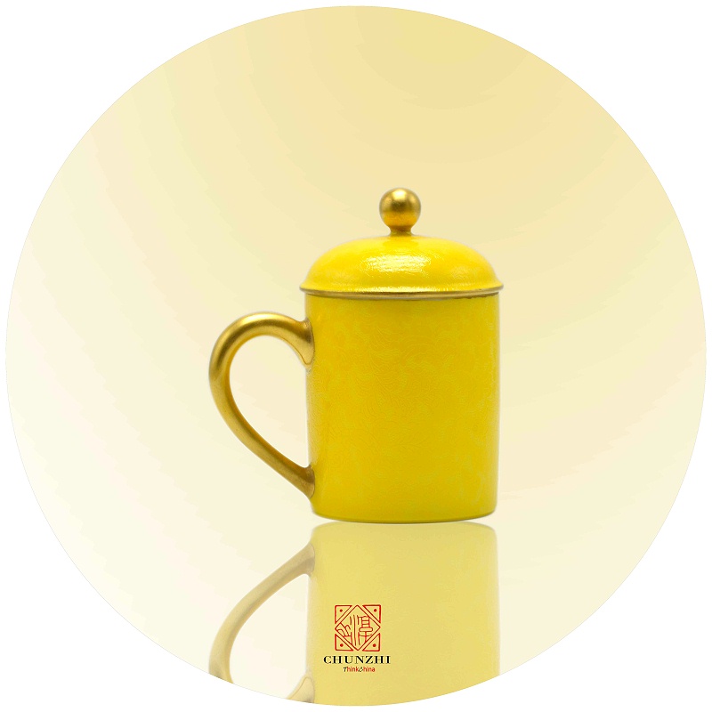 淳之手工扒花黄釉马克杯