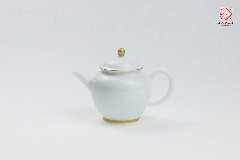 淤泥描金小茶壶