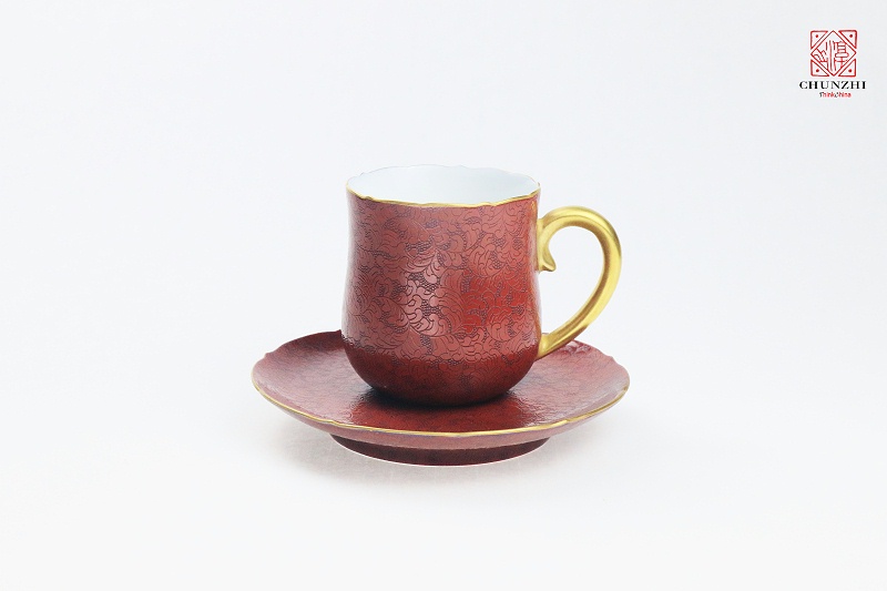 扒花红底咖啡杯