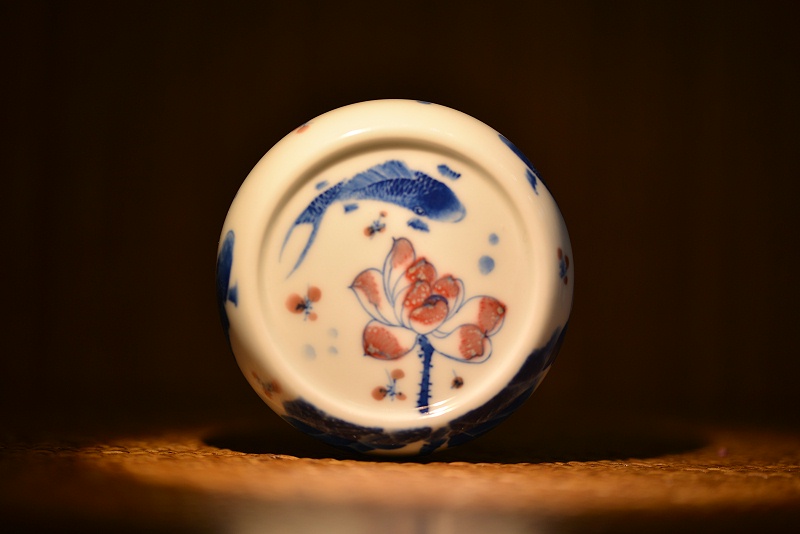 青花汾水鲤鱼莲花盖置