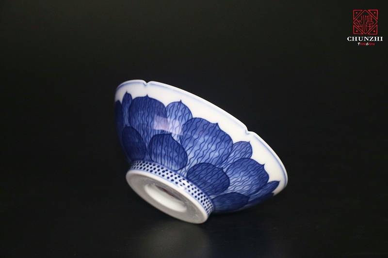 缠枝莲莲花葵口碗杯 (1)