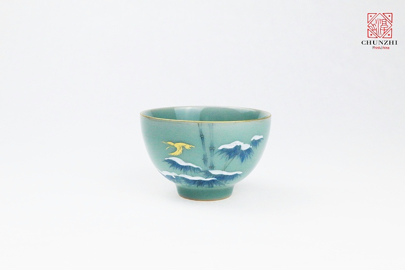 描金青瓷金鸟竹雪景主人杯
