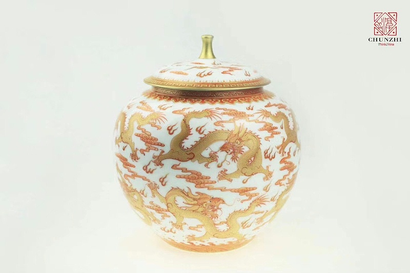 淳之描金矾红龙祥云海水纹宝珠罐